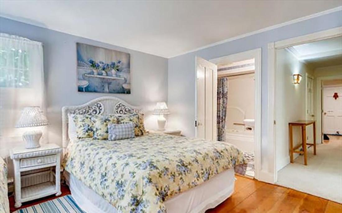 West Tisbury Inn Dış mekan fotoğraf