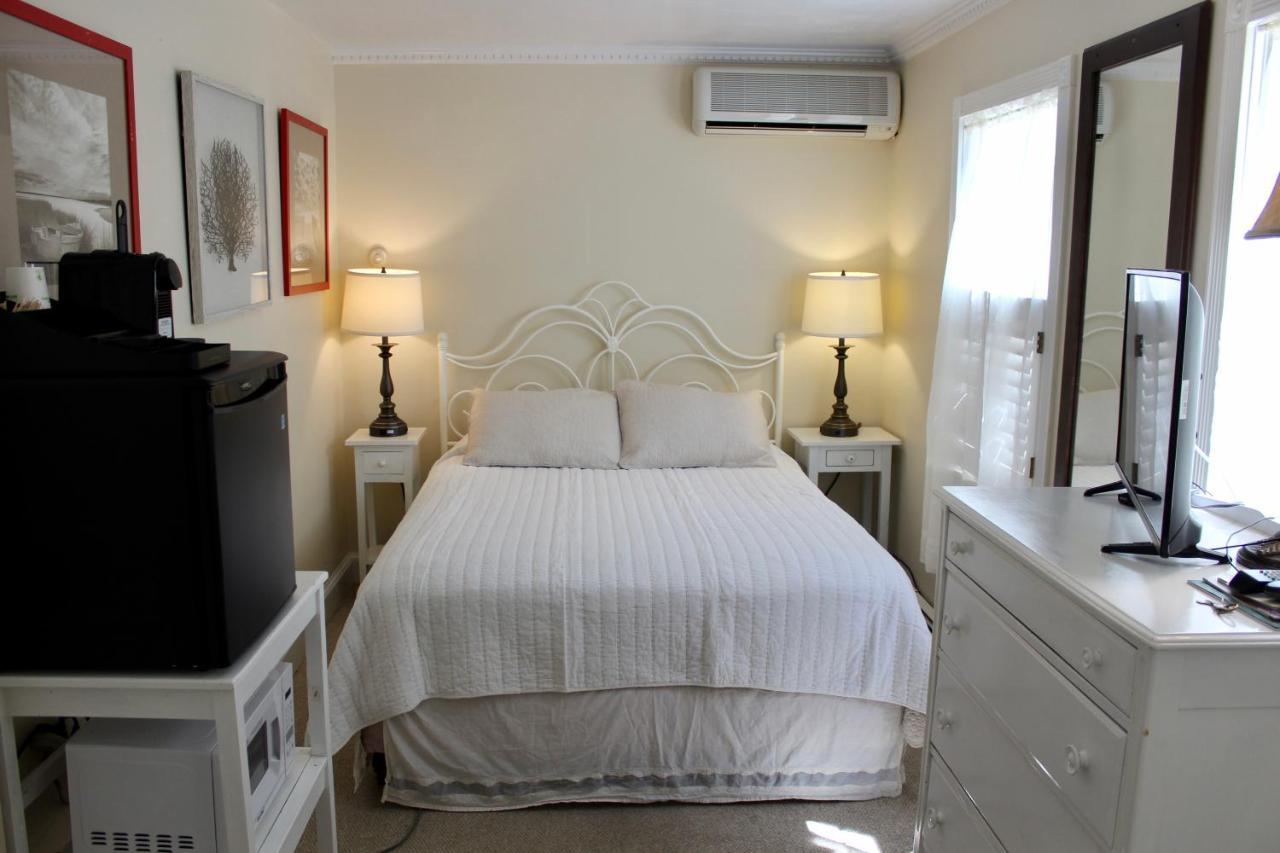 West Tisbury Inn Dış mekan fotoğraf